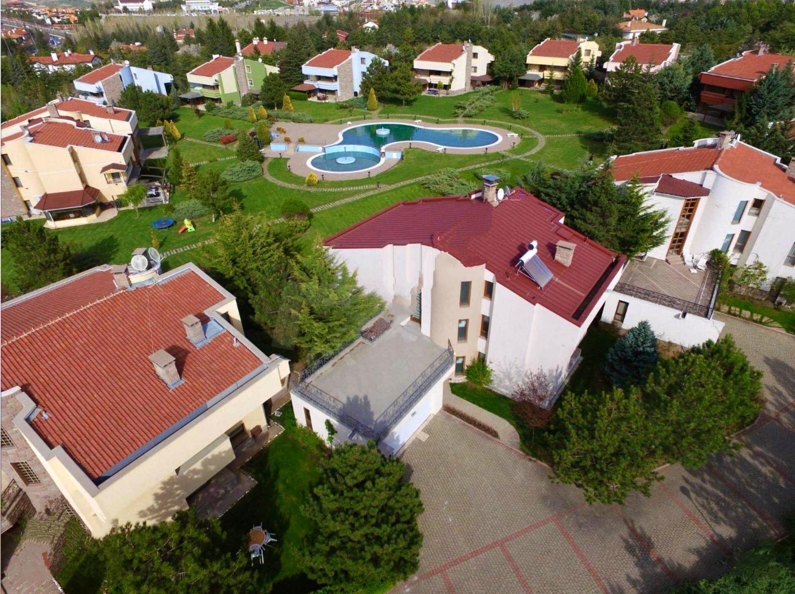 Büyükhanlı Park Orman Villaları (15 Adet Villa, Yüzme Havuzu ve Çevre Düzenlemesi)